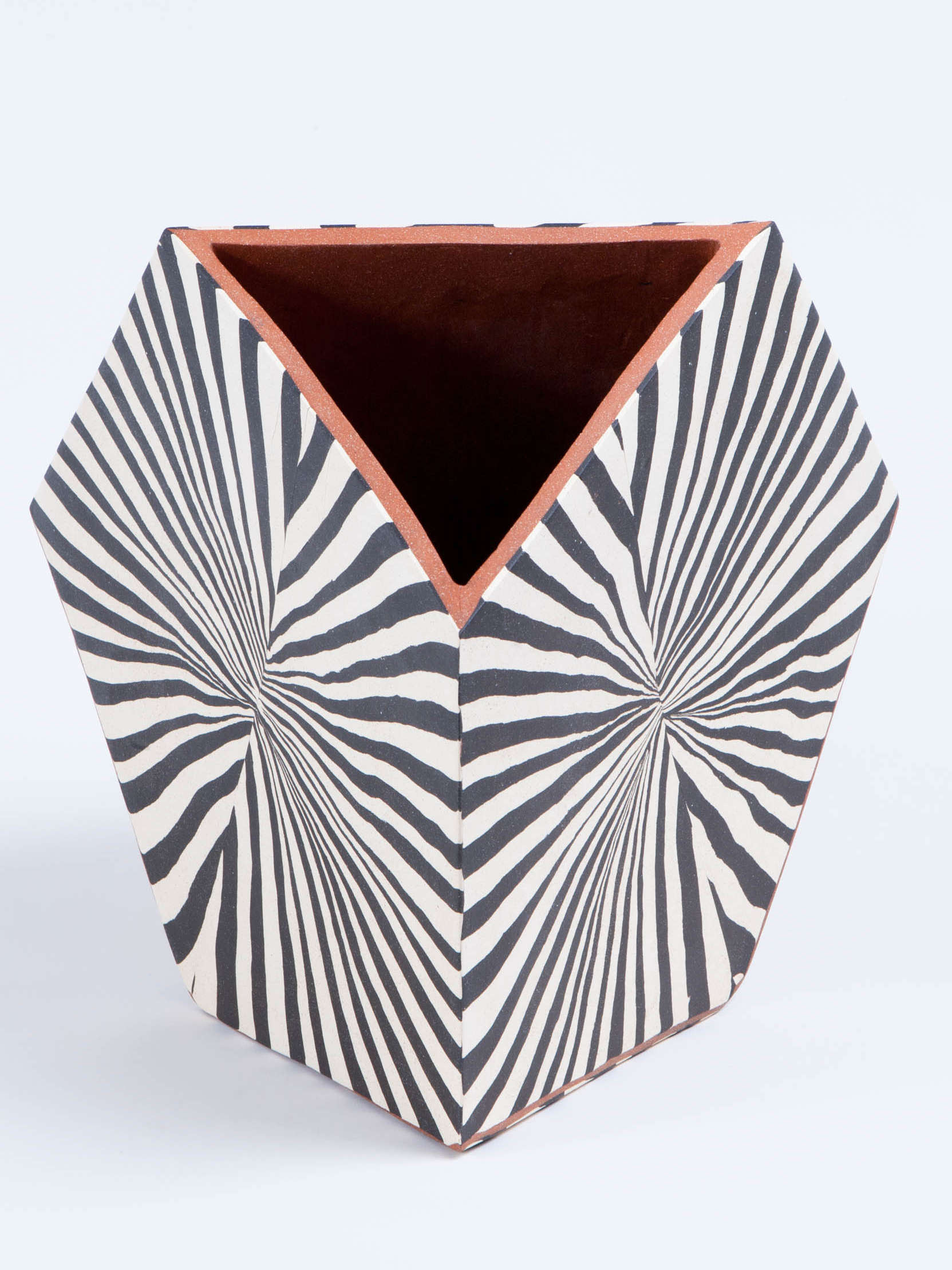 Pentagonalvesselstriped5